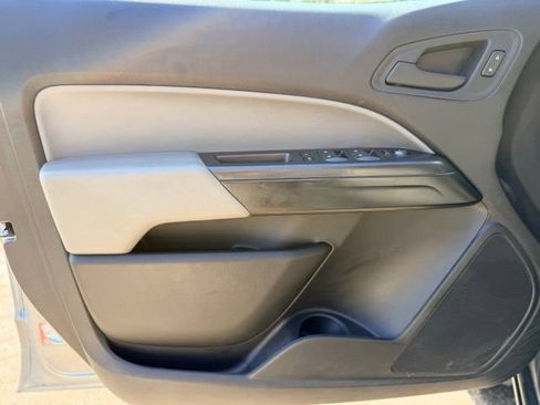 Used 2022 Chevrolet Colorado W/T w/ Custom Special Edition AWD/4WD image 17
