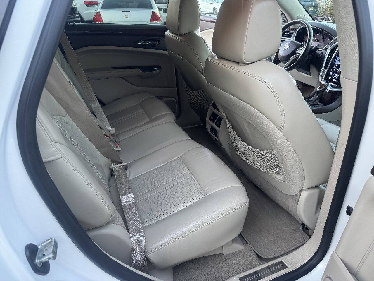 Used 2015 Cadillac SRX Luxury w/ Driver Awareness Package FWD image 28