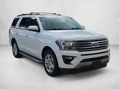 Used 2020 Ford Expedition XLT w/ Equipment Group 202A RWD image 3
