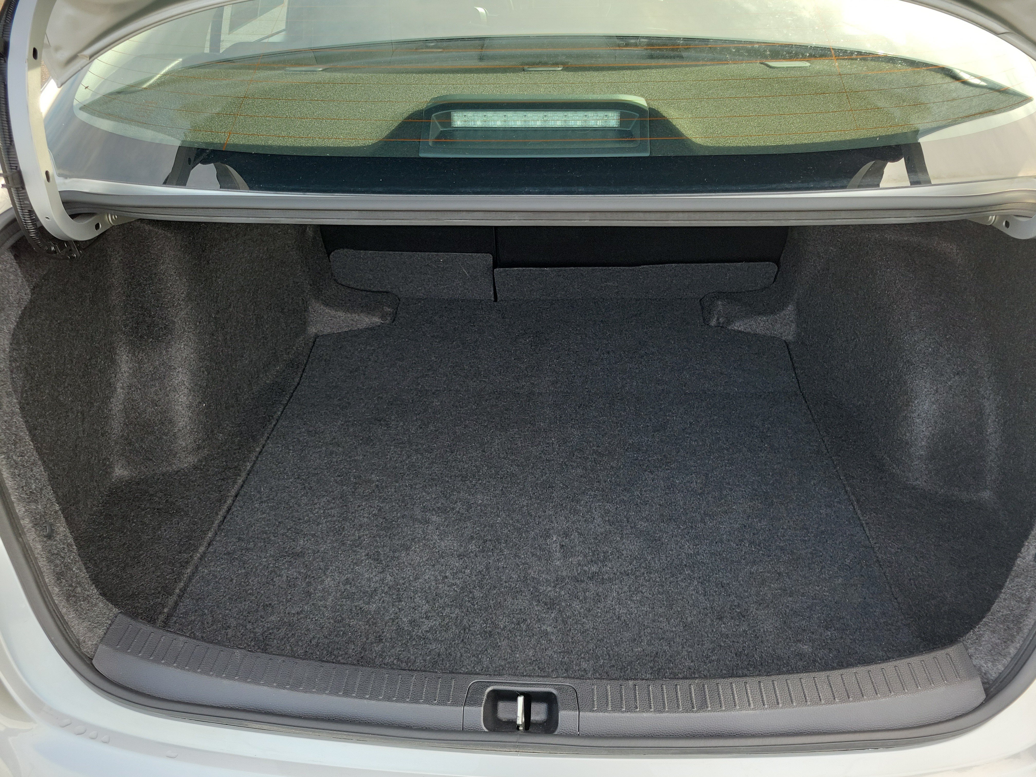 Used 2025 Toyota Corolla LE FWD image 8