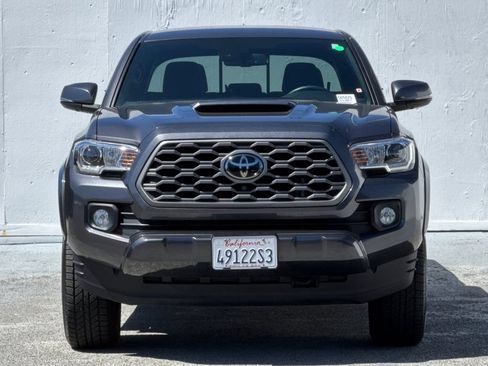 Used 2023 Toyota Tacoma TRD Sport w/ Advanced Technology Package AWD/4WD image 8