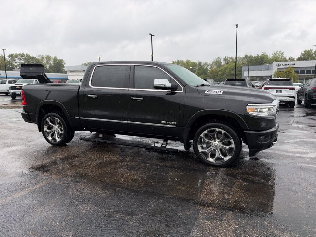 Used 2019 RAM 1500 Limited w/ Body Color Bumper Group AWD/4WD image 13