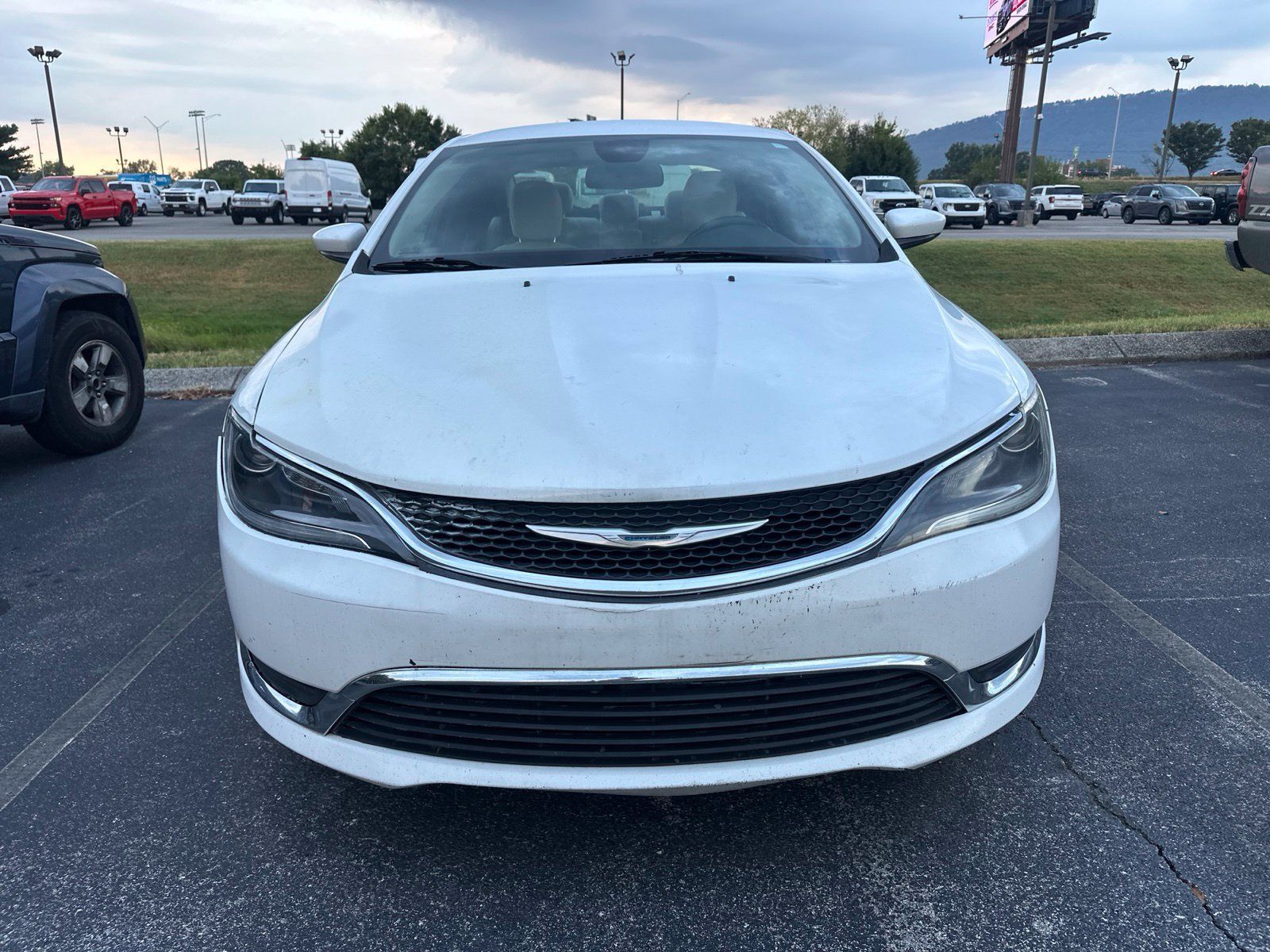 Used 2016 Chrysler 200 Limited w/ Convenience Group FWD image 2