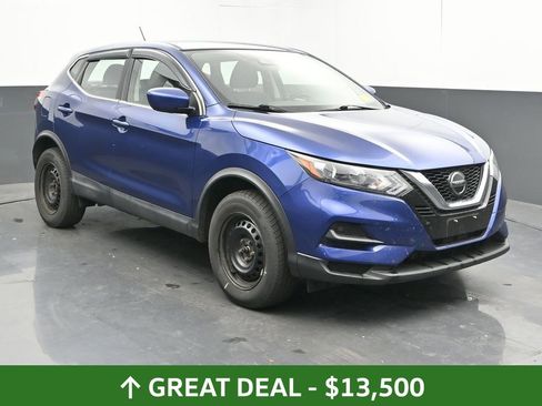 Used 2020 Nissan Rogue Sport S image 4