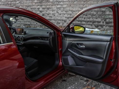 Used 2023 Nissan Sentra SV image 15