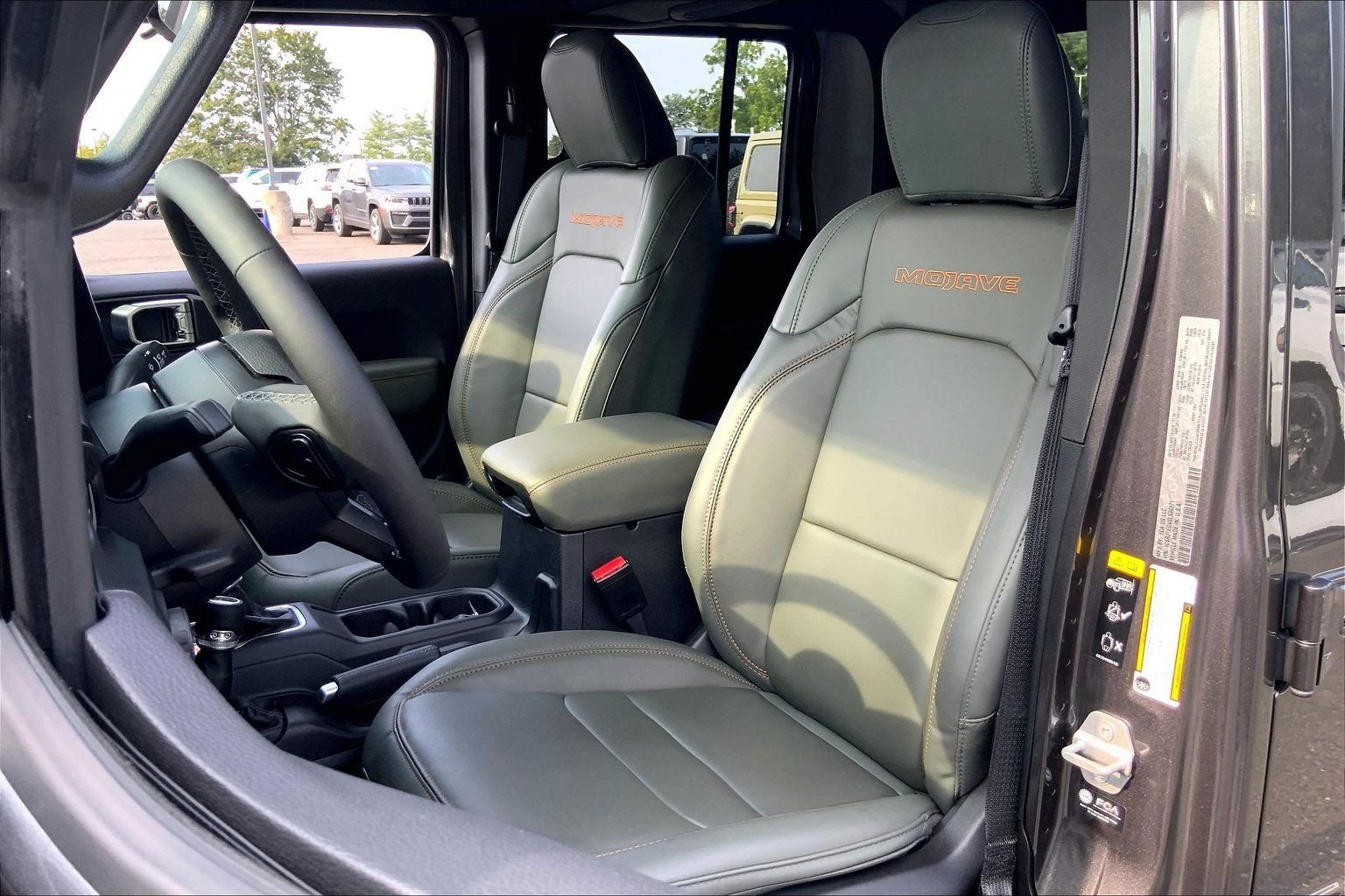 Certified 2025 Jeep Gladiator Mojave w/ Safety Group AWD/4WD image 8