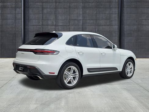 Certified 2023 Porsche Macan AWD/4WD image 8