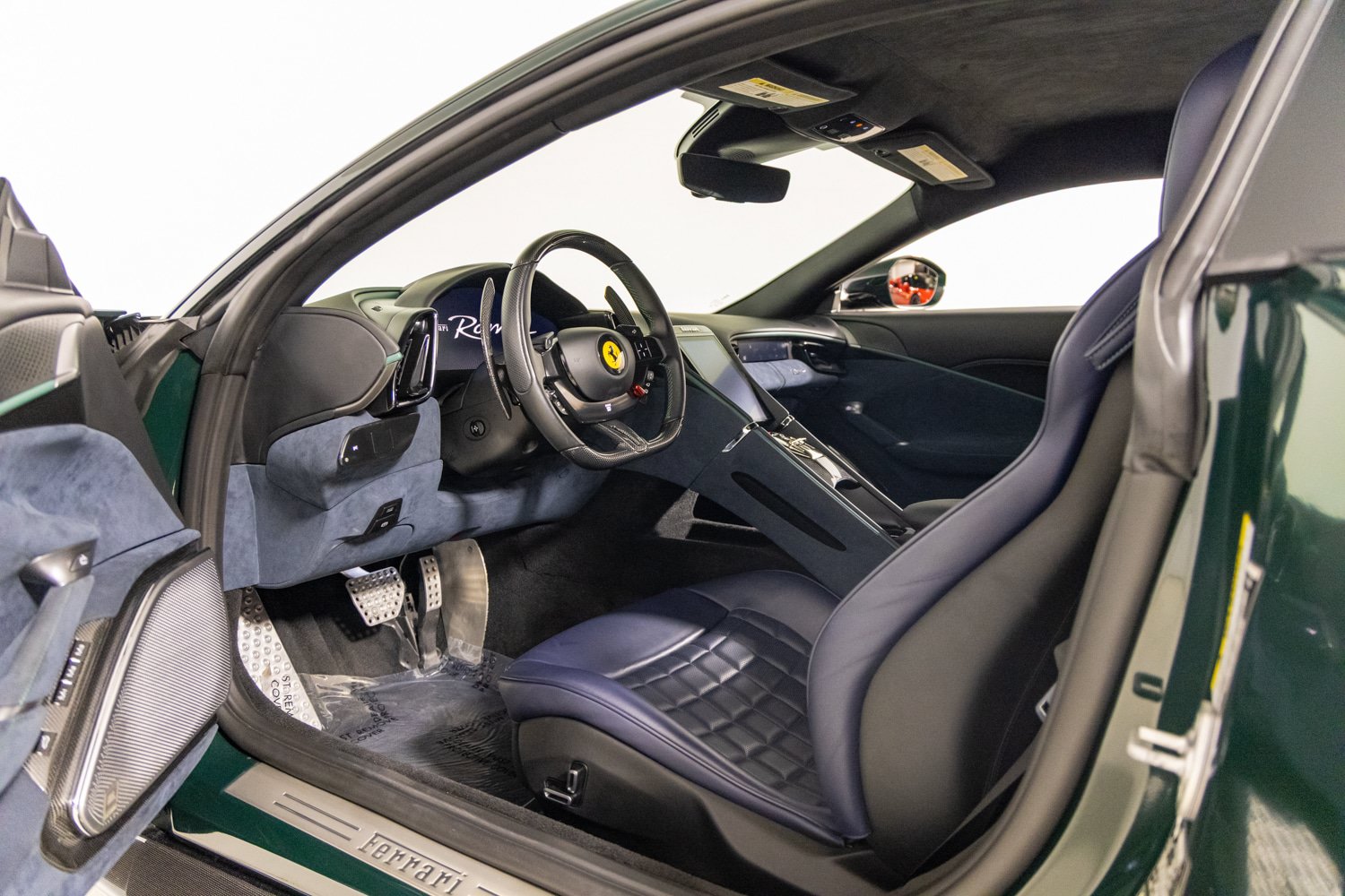 Used 2021 Ferrari Roma RWD image 17