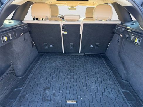 Used 2020 Jaguar F-PACE Prestige image 19