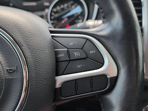 Used 2020 Jeep Compass Latitude w/ Popular Equipment Group AWD/4WD image 15