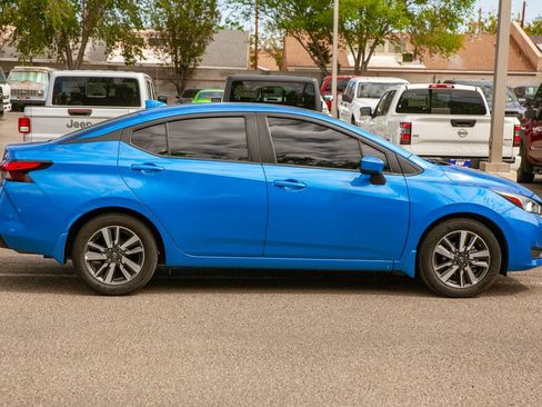 Used 2024 Nissan Versa SV w/ Trunk Package FWD image 4