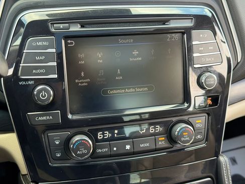 Used 2022 Nissan Maxima Platinum w/ Sport Mat Group FWD image 22