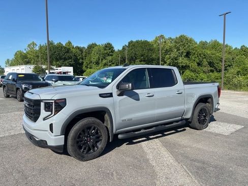 Used 2024 GMC Sierra 1500 Elevation w/ X31 Off-Road Package AWD/4WD image 4