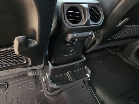 New 2026 Jeep Wrangler Unlimited Sahara AWD/4WD image 11