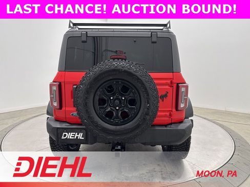 Used 2022 Ford Bronco Wildtrak image 6