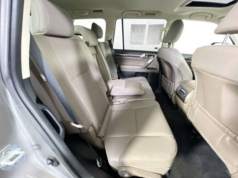 Used 2020 Lexus GX 460 Premium image 29