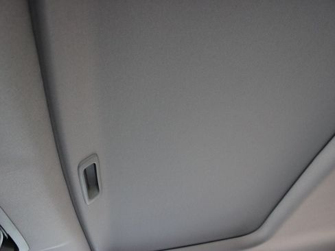 Used 2022 Honda CR-V Touring image 17