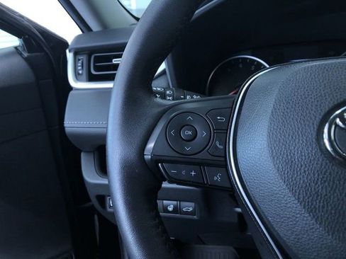 Certified 2022 Toyota RAV4 XLE Premium image 17