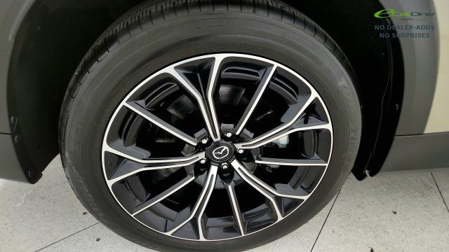 Used 2025 MAZDA CX-70 Plug-In Hybrid w/ Premium Plus AWD/4WD image 79