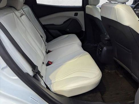 Used 2022 Ford Mustang Mach-E Premium image 19