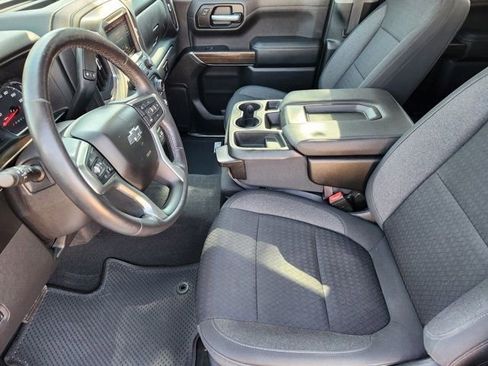 Used 2021 Chevrolet Silverado 1500 RST image 4