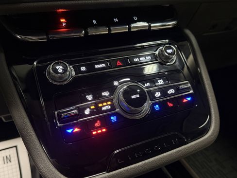 Used 2022 Lincoln Corsair Reserve w/ Equipment Group 201A image 13