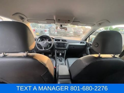 Used 2020 Volkswagen Tiguan SE FWD image 34