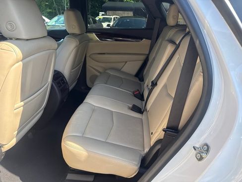 Used 2017 Cadillac XT5 Luxury AWD/4WD image 39