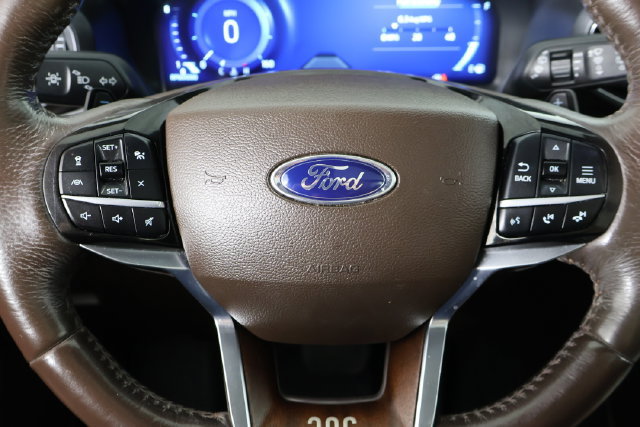 Used 2021 Ford Explorer King Ranch w/ Premium Technology Package AWD/4WD image 31