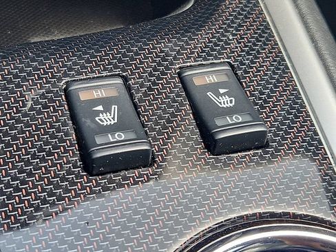 Used 2019 Nissan Pathfinder SL AWD/4WD image 25
