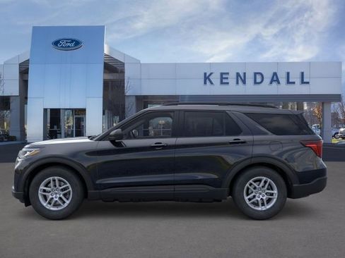 Used 2026 Ford Explorer Active AWD/4WD image 3