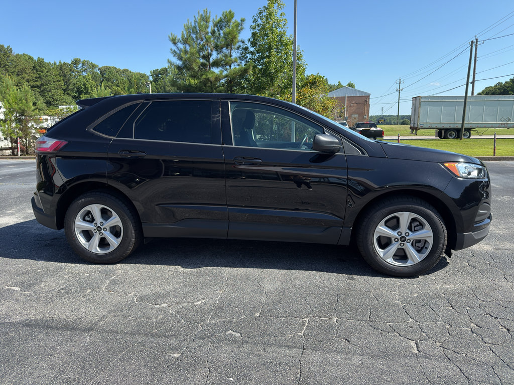 Used 2024 Ford Edge SE AWD/4WD image 17