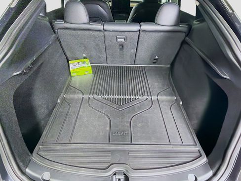 Used 2024 Tesla Model Y Long Range AWD/4WD image 27