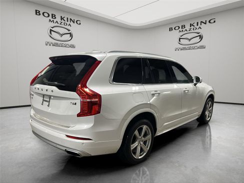 Used 2020 Volvo XC90 T6 Momentum AWD/4WD image 5