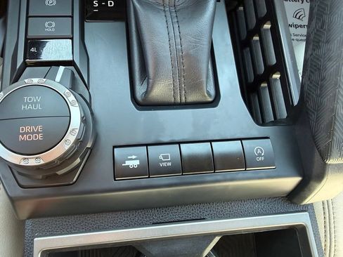 Certified 2025 Toyota Tacoma Limited AWD/4WD image 16