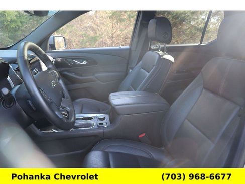 Certified 2023 Chevrolet Traverse RS image 24