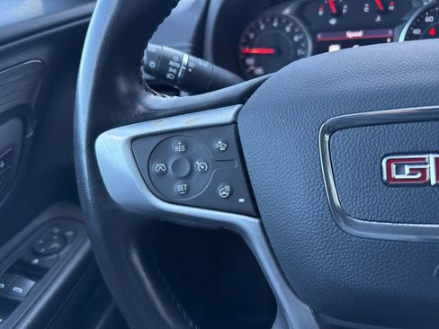 Used 2022 GMC Terrain SLT w/ Infotainment Package II image 33