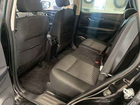 Used 2020 Nissan Rogue SV AWD/4WD image 30