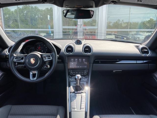 Used 2023 Porsche 718 Cayman w/ 718 T Interior Package RWD image 41
