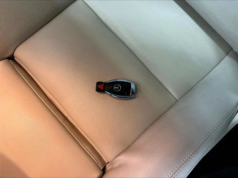 Used 2017 Mercedes-Benz CLA 250 image 31