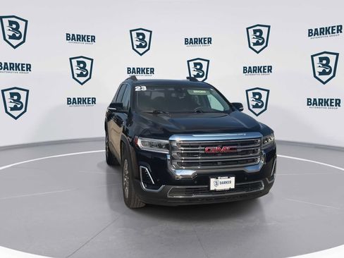 Used 2023 GMC Acadia SLE w/ Infotainment Package AWD/4WD image 4