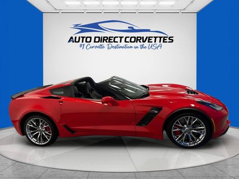 Used 2016 Chevrolet Corvette Z06 w/ 3LZ Preferred Equipment Group RWD image 9