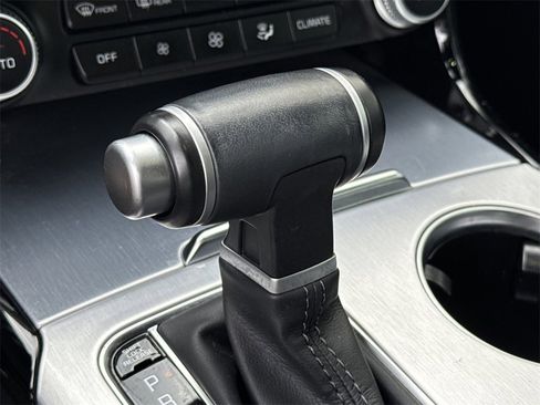 Used 2022 Kia Stinger GT1 image 27