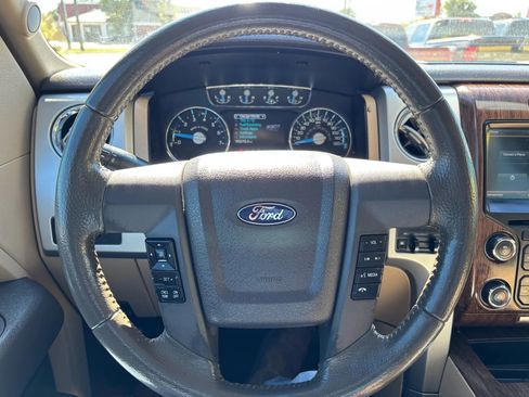 Used 2014 Ford F150 Lariat w/ Lariat Chrome Package image 7