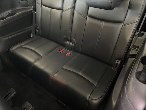 Used 2017 Nissan Pathfinder SL image 23