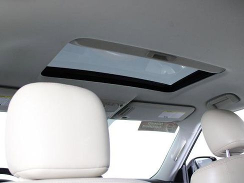 Certified 2023 Nissan Armada SL w/ Captain's Chairs Package image 26