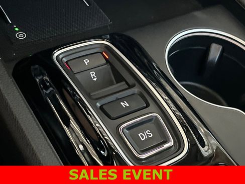 Used 2024 Honda Pilot Touring image 22