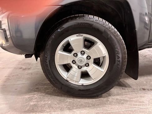 Used 2014 Toyota Tacoma 4x4 Double Cab w/ TRD Sport Package image 30