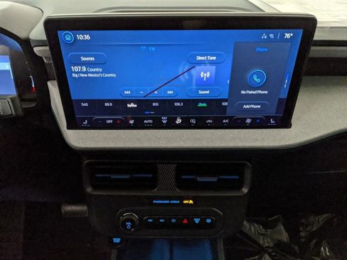 New 2025 Ford Maverick XLT w/ XLT Luxury Package image 14