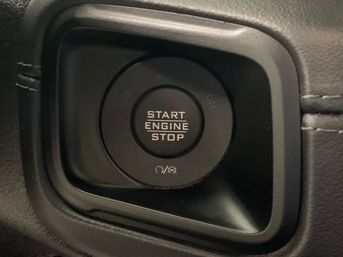 Used 2024 Jeep Gladiator Rubicon w/ Safety Group image 23